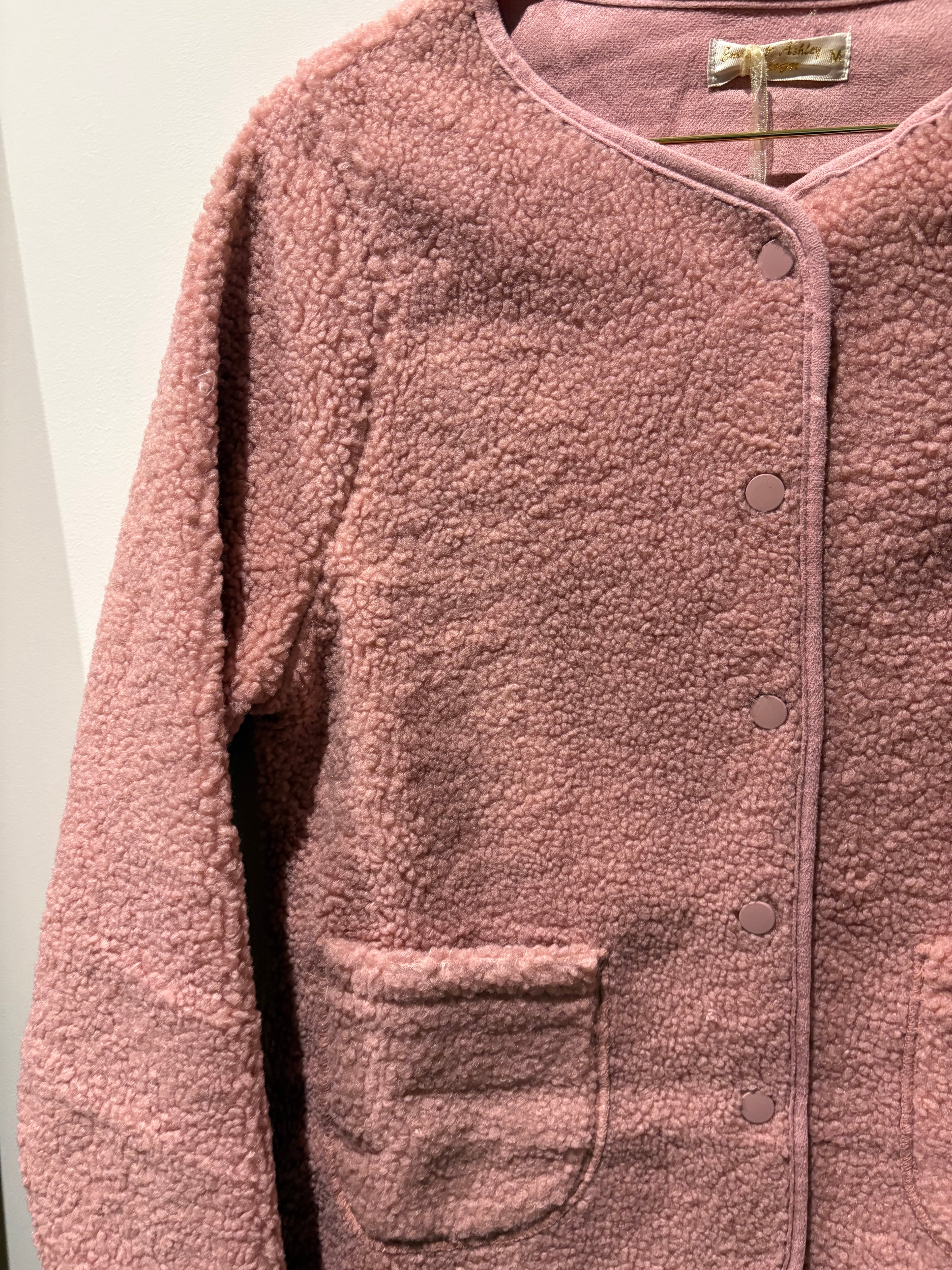 Veste moutonnée rose