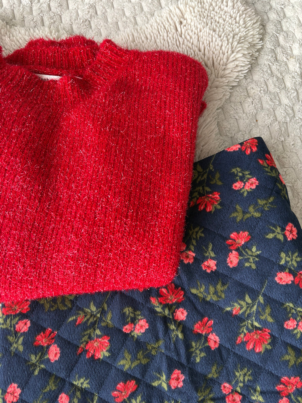 Pull rouge brillant